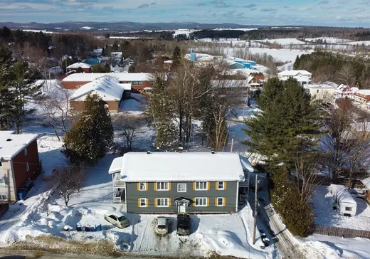 4-Plex for Sale - 135 Rue Sawyer, Cookshire-Eaton, J0B 1M0