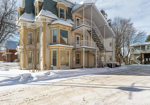 5-Plex à vendre - 5609-5623 Rue Foster, Waterloo, J0E 2N0