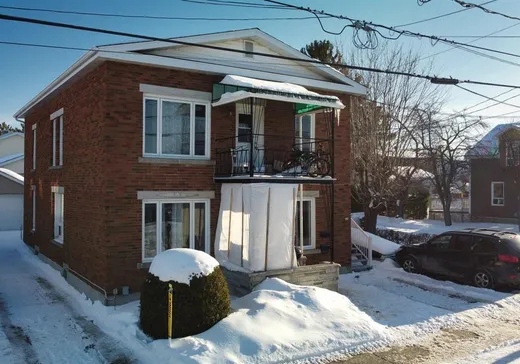 Triplex à vendre - 129-131 10e Avenue, Drummondville, J2B 2M1