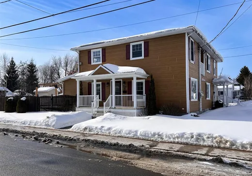 4-Plex à vendre - 65 Rue St-Philippe, Victoriaville, G6P3L2