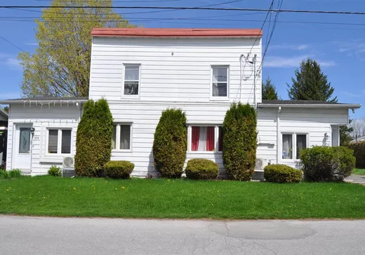 Duplex for sale - 1356-1358 Rue Lemay, Acton Vale, J0H1A0