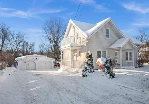 Duplex for Sale - 1014-1016 Ch. Denison E., Shefford, J2M 1Y7