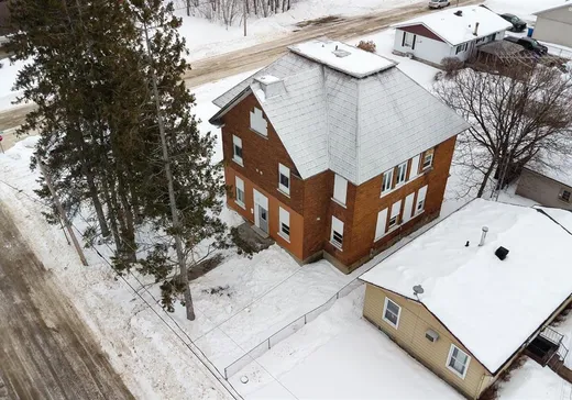 4-Plex for Sale - 34 Rue Sauriol, Fort-Coulonge, J0X 1V0