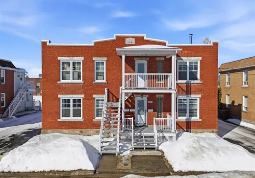 Triplex à vendre - 435 Rue Surprenant, Drummondville, J2C4J4