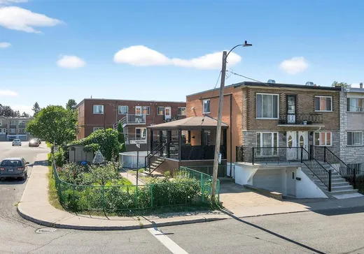 Triplex à vendre - 6960-6964 Av. Rondeau, Montréal (Anjou), H1K 2P2