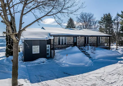 Duplex à vendre - 980-980A Rue Notre-Dame E., Trois-Rivières, G8T 4J3