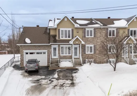 Duplex à vendre - 190 Rue St-Cyr, Victoriaville, G6T2G4