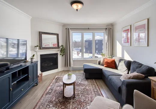 Duplex à vendre - 190 Rue St-Cyr, Victoriaville, G6T 2G4