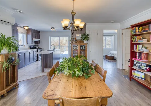 Duplex à vendre - 190 Rue St-Cyr, Victoriaville, G6T 2G4