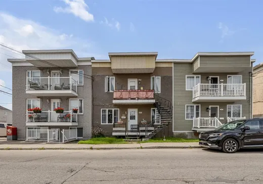 Duplex à vendre - 481-483 Av. Plante, Vanier, G1M 1T1