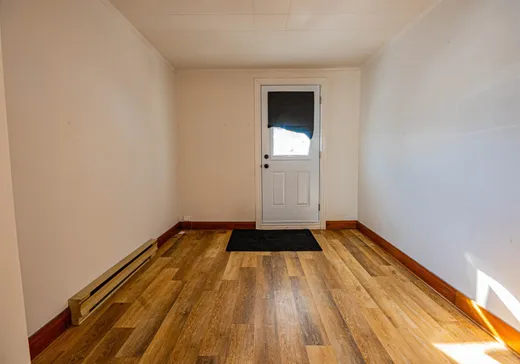 Duplex for Sale - 15 Rue Viau, Salaberry-de-Valleyfield, J6T 2C6