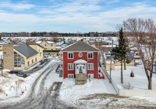Triplex for Sale - 105-125 Rue St-Simon, Sainte-Madeleine, J0H 1S0