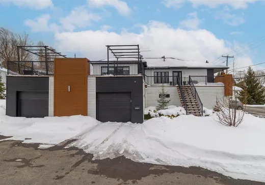 Triplex for Sale - 1233-1235 Rue du Sud, Cowansville, J2K 2Y9