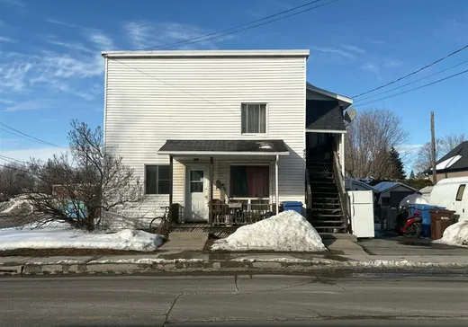 Triplex for Sale - 489-493 Rue Cowie, Granby, J2G 3W4