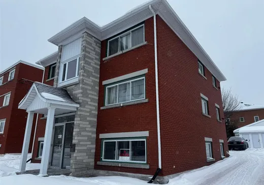 Triplex for Sale - 110 9e Avenue N., Sherbrooke, J1G 2R1