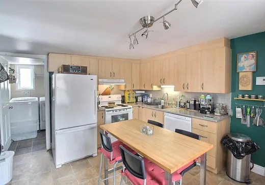 4-Plex à vendre - 40A-42 Rue Bellevue, Drummondville, J2B 6T9