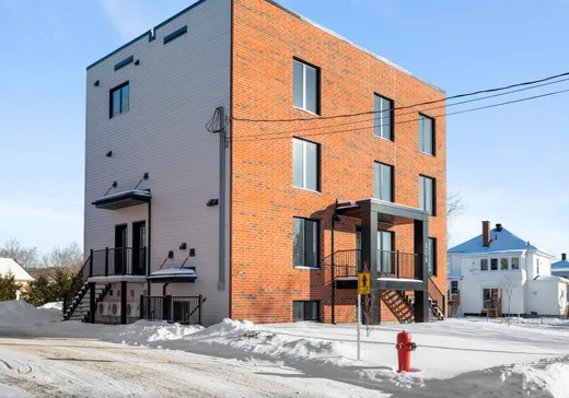 5-Plex à vendre - 506 Rue Albanel, Sherbrooke, J1G 2Y1