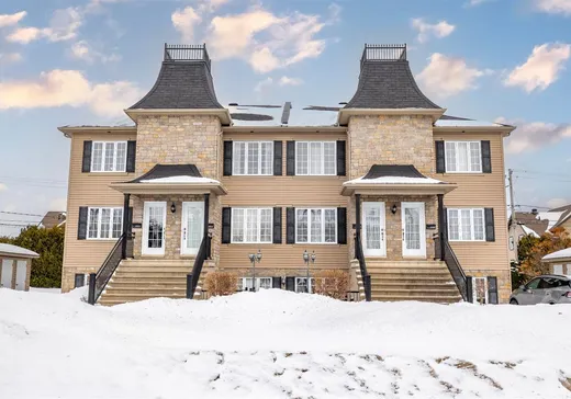 Triplex à vendre - 1111-1115 Rue des Orchidées, Farnham, J2N 3C2