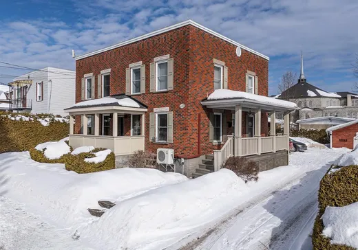 Triplex for sale - 129-133 Rue Édouard E., Magog, J1X1H3