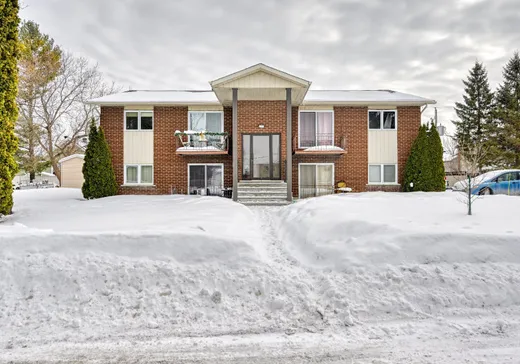 4-Plex for Sale - 176 Rue de Saturne, Châteauguay, J6K 4L4