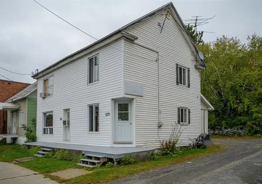 Duplex à vendre - 539-541 Rue Labelle, Saint-Jérôme, J7Z5L8