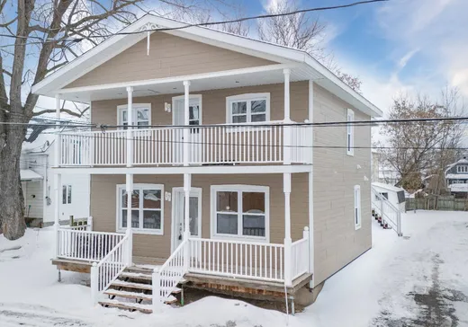 Duplex à vendre - 13-15 Rue Prieur, Les Coteaux, J7X1L3