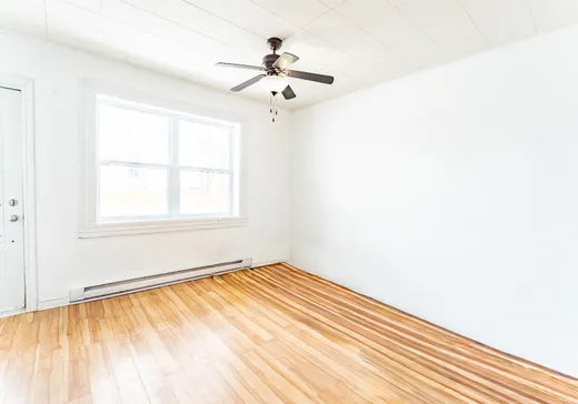 Duplex for Sale - 13-15 Rue Prieur, Les Coteaux, J7X 1L3