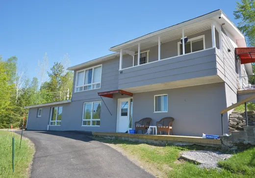 Triplex à vendre - 79-83 Rue Boivin, Mont-Tremblant, J0T 1H0