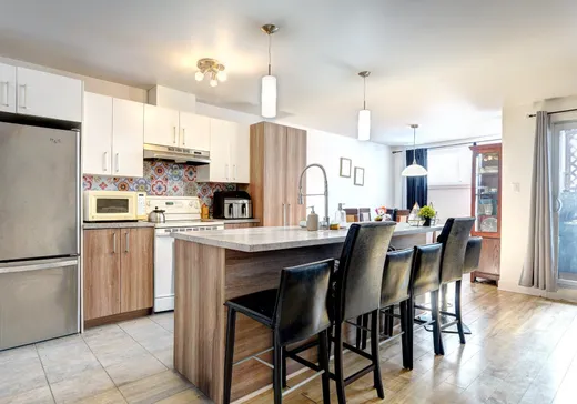 Triplex for Sale - 127 6e Rue, Crabtree, J0K 1B0