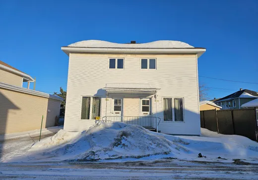 Duplex for Sale - 2021-2023 Rue St-Henri, Jonquière, G7X 5C7