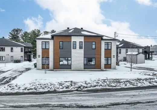 4-Plex à vendre - 1691 Rue André-Collard, Rock Forest, J1N0W3