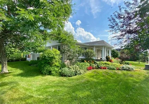 Duplex à vendre - 250Z Rue Notre-Dame, St-Cyrille-De-Wendover, J0C 1A0