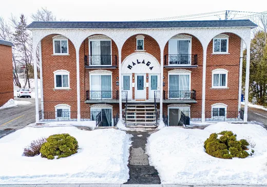 5-Plex à vendre - 428-432A Rue Jacques-Cartier, Salaberry-de-Valleyfield, J6T 4T2