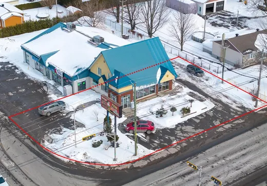 Duplex à vendre - 4564-4564A Boul. St-Joseph, St-Hubert, J4T 1S5