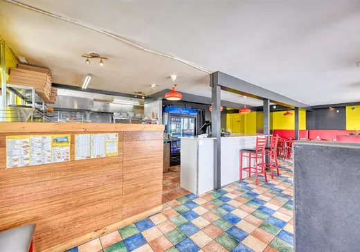 Duplex à vendre - 4564-4564A Boul. St-Joseph, St-Hubert, J4T 1S5