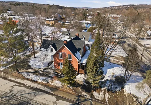 Duplex à vendre - 229 Rue Queen, Sherbrooke, J1M 1K5