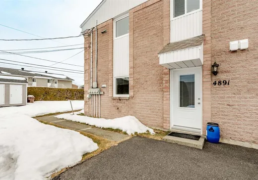 4-Plex à vendre - 4887-4893 Rue Gabriel, Sherbrooke, J1N 2H1