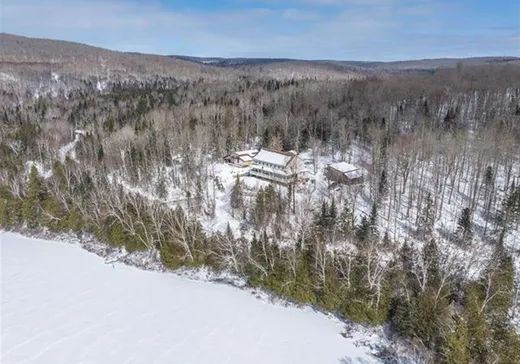 Duplex à vendre - 23-23A Ch. du Lac-Allard, Lac-Saguay, J0W 1L0