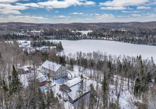 Duplex à vendre - 23-23A Ch. du Lac-Allard, Lac-Saguay, J0W 1L0