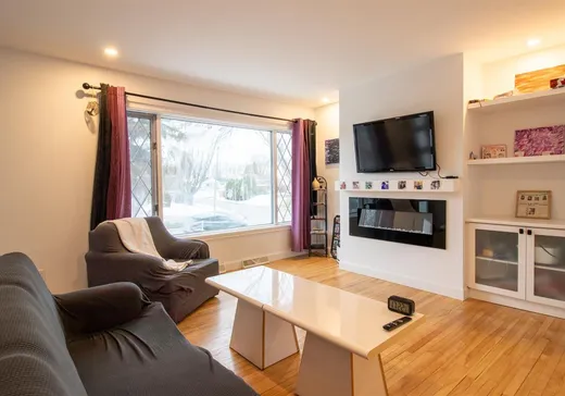 Duplex à vendre - 303-305 Boul. Mauricien, Pointe-Du-Lac, G9B 1E4