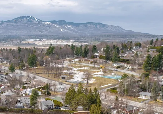 Duplex à vendre - 144 Rue Édouard O., Magog, J1X 1J2