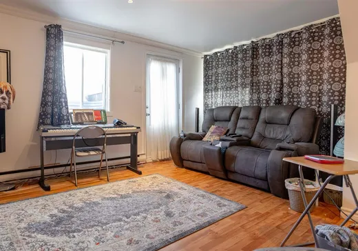 4-Plex à vendre - 1893 Av. Defond, Shawinigan, G9N 2T2