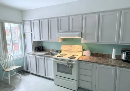 Triplex à vendre - 7445-7449 Boul. St-Laurent, Montréal (Villeray), H2R 1W8