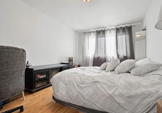 Duplex à vendre - 293-295 4e Rue, Laval (Laval-des-Rapides), H7N 2A6