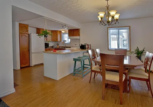 Triplex à vendre - 36-38 Rue St-Marc, Coaticook, J1A 1L8