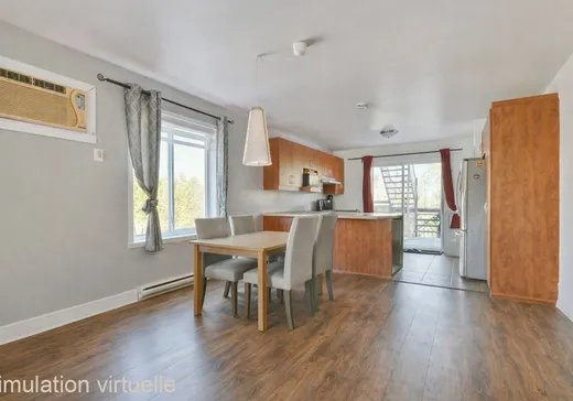 Triplex à vendre - 3145B Ch. d'Oka, Sainte-Marthe-sur-le-Lac, J0N 1P0