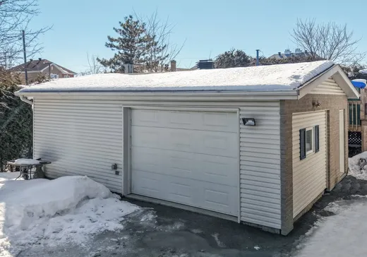 Triplex for Sale - 358-364 2e Avenue, Mont-Saint-Hilaire, J3G 4S6