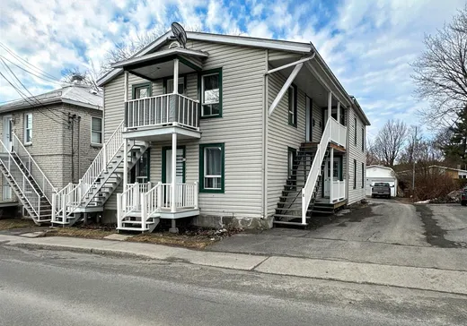 4-Plex à vendre - 41-41C Rue de l'Académie, Victoriaville, G6P3M1