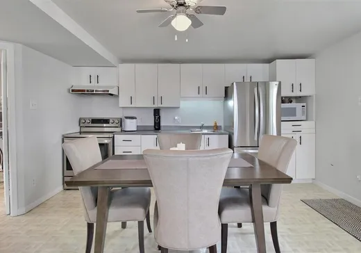 4-Plex à vendre - 41-41C Rue de l'Académie, Victoriaville, G6P 3M1