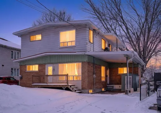 Duplex à vendre - 3229-3231 Rue Jean-Talon, Massueville, J3R1X6